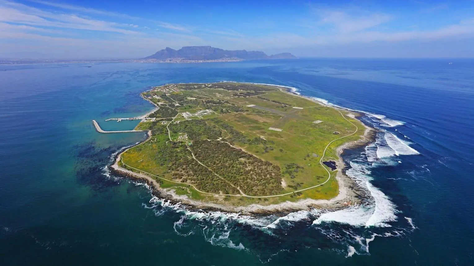 Cape Town Travel Guide: Top Attractions and Experiences